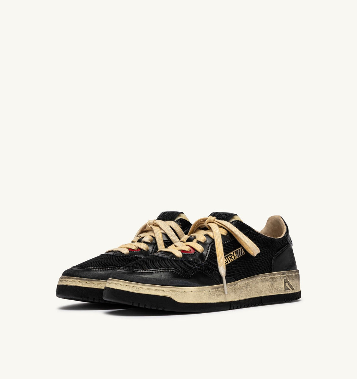 MEDALIST LOW SUPER VINTAGE SNEAKERS IN BLACK LEATHER AND DRAGON MESH - AUTRY Value
