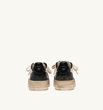 MEDALIST LOW SUPER VINTAGE SNEAKERS IN WHITE, BLACK AND MALT LEATHER - AUTRY Classic