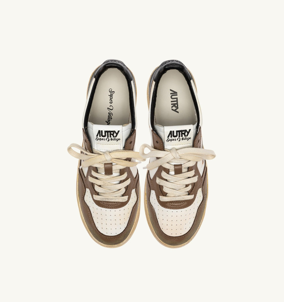 MEDALIST LOW SUPER VINTAGE SNEAKERS IN WHITE, BLACK AND MALT LEATHER - AUTRY Classic