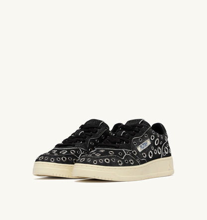 MEDALIST LOW SNEAKERS IN BLACK SUEDE WITH STUDS - AUTRY Latest