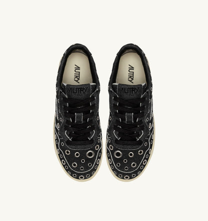 MEDALIST LOW SNEAKERS IN BLACK SUEDE WITH STUDS - AUTRY Latest