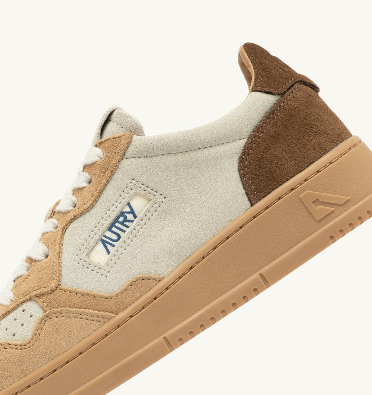 MEDALIST LOW TRICOLOR SNEAKERS IN TUNDRA EGG AND PEANUT SUEDE - AUTRY Latest