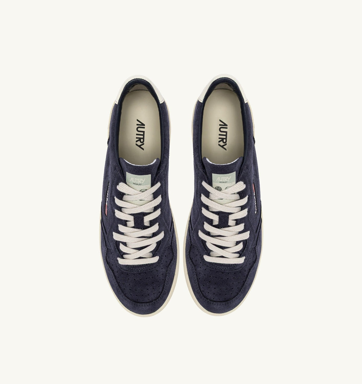 MEDALIST LOW SNEAKERS IN SPACE AND WHITE SUEDE - AUTRY Essential