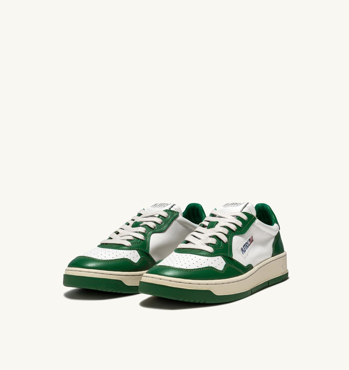 MEDALIST LOW BICOLOR SNEAKERS IN WHITE AND GREEN LEATHER - AUTRY Latest