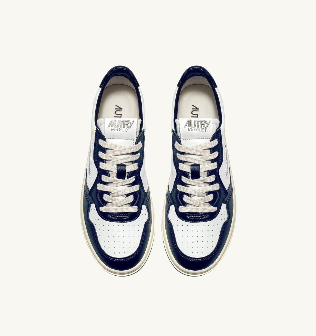 MEDALIST LOW BICOLOR SNEAKERS IN WHITE AND BLUE LEATHER - AUTRY Quality