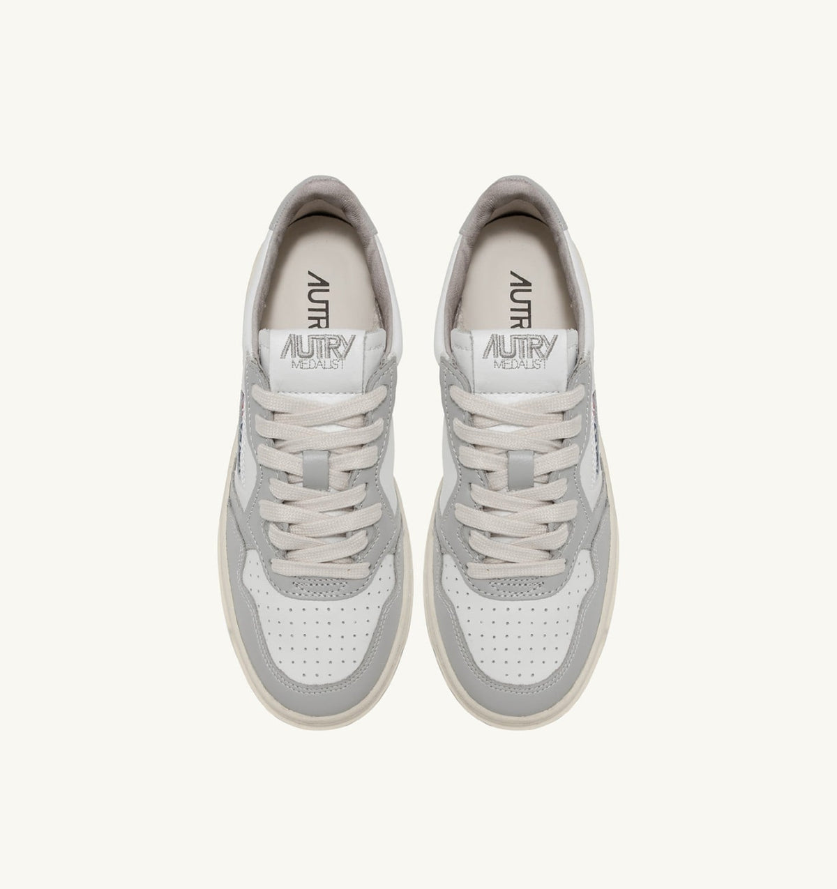 MEDALIST LOW BICOLOR SNEAKERS IN WHITE AND VAPOR LEATHER - AUTRY Essential