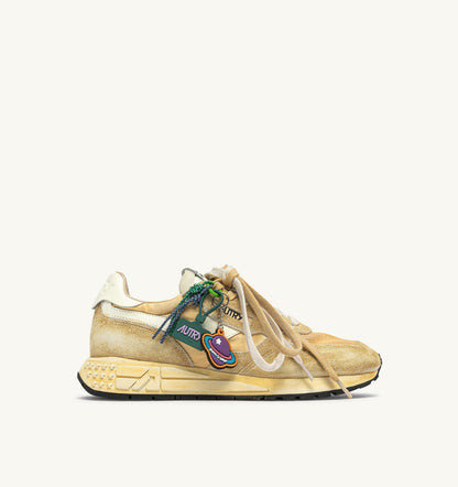 REELWIND SUPER VINTAGE SNEAKERS IN YOLK YELLOW AND WHITE SUEDE AND NYLON - AUTRY Great Value