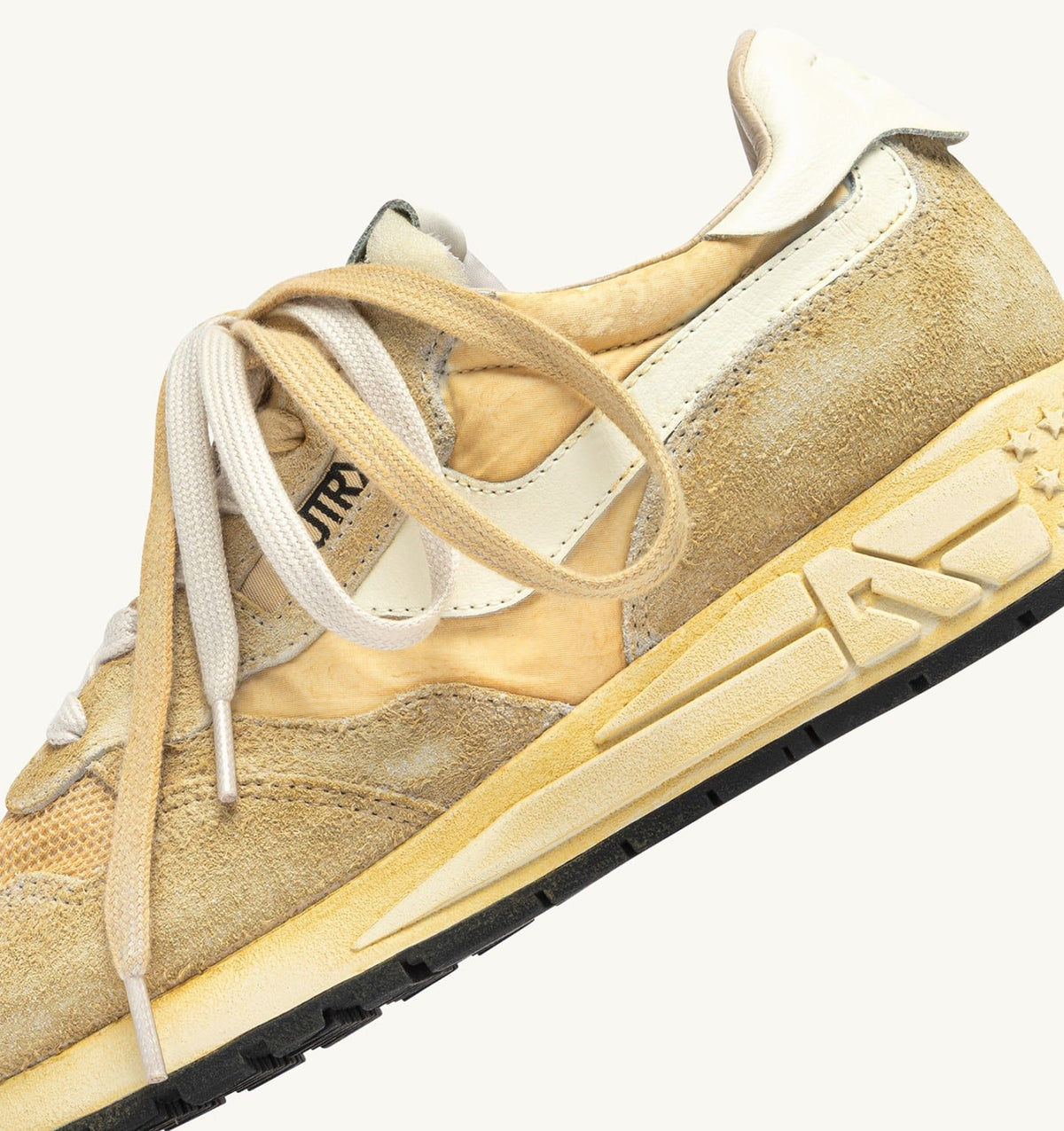 REELWIND SUPER VINTAGE SNEAKERS IN YOLK YELLOW AND WHITE SUEDE AND NYLON - AUTRY Great Value