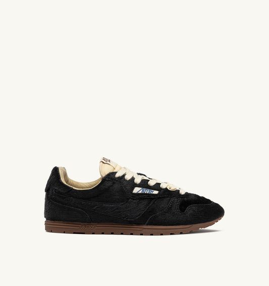 WINDSPIN SNEAKERS IN BLACK PONY HAIR EFFECT - AUTRY Classic