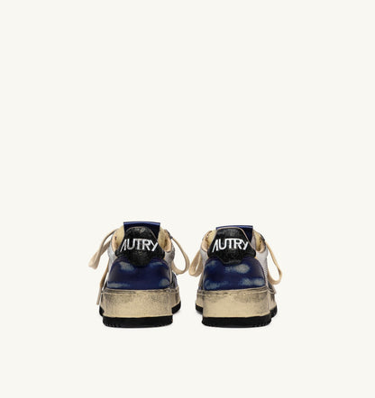 MEDALIST LOW SUPER VINTAGE SNEAKERS IN WHITE AND TANZANITE LEATHER AND DRAGON MESH - AUTRY Great Value