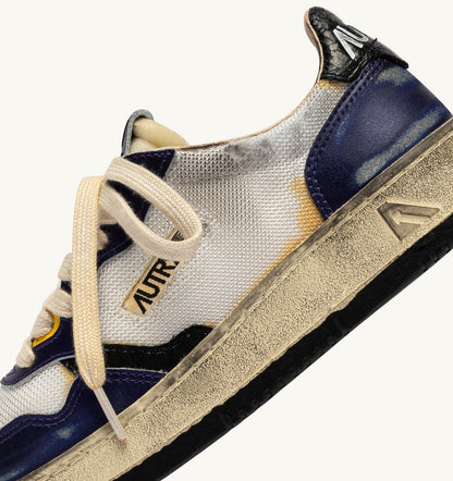 MEDALIST LOW SUPER VINTAGE SNEAKERS IN WHITE AND TANZANITE LEATHER AND DRAGON MESH - AUTRY Great Value