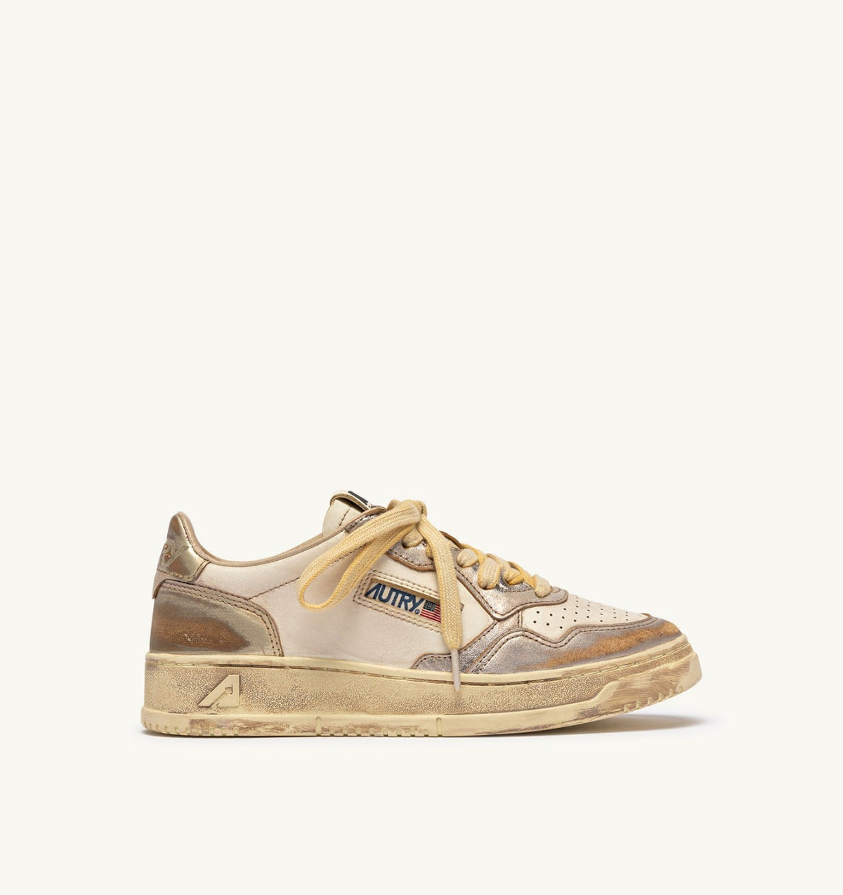 MEDALIST LOW SUPER VINTAGE SNEAKERS IN SILVER AND PLATINUM LEATHER - AUTRY Quality