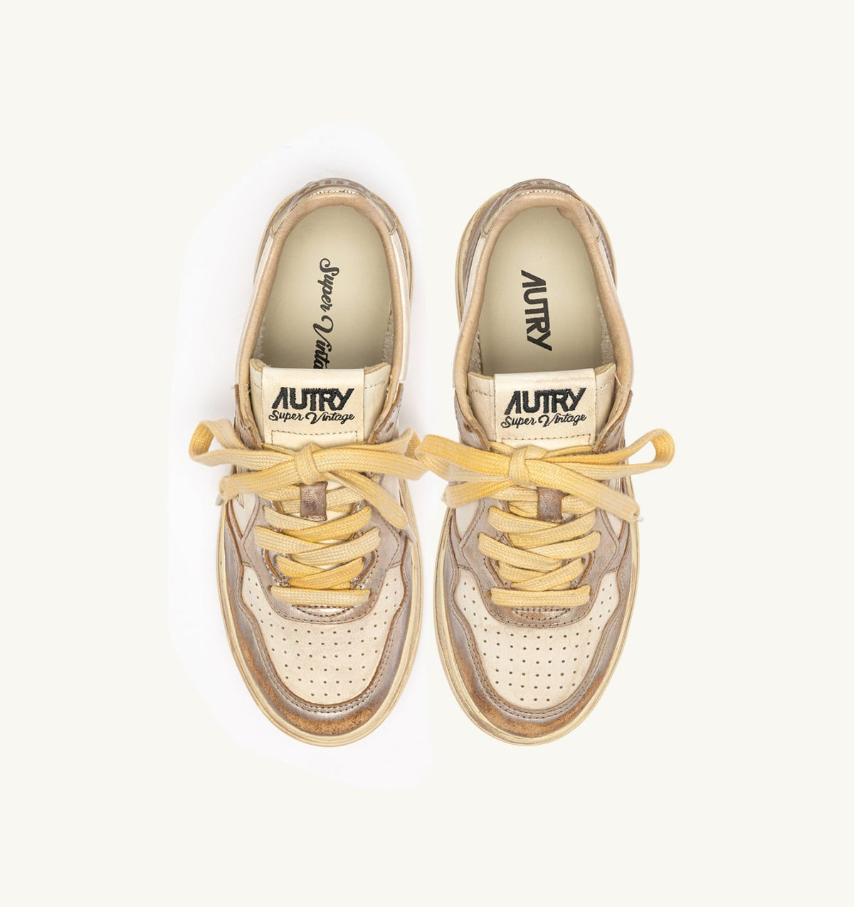 MEDALIST LOW SUPER VINTAGE SNEAKERS IN SILVER AND PLATINUM LEATHER - AUTRY Quality