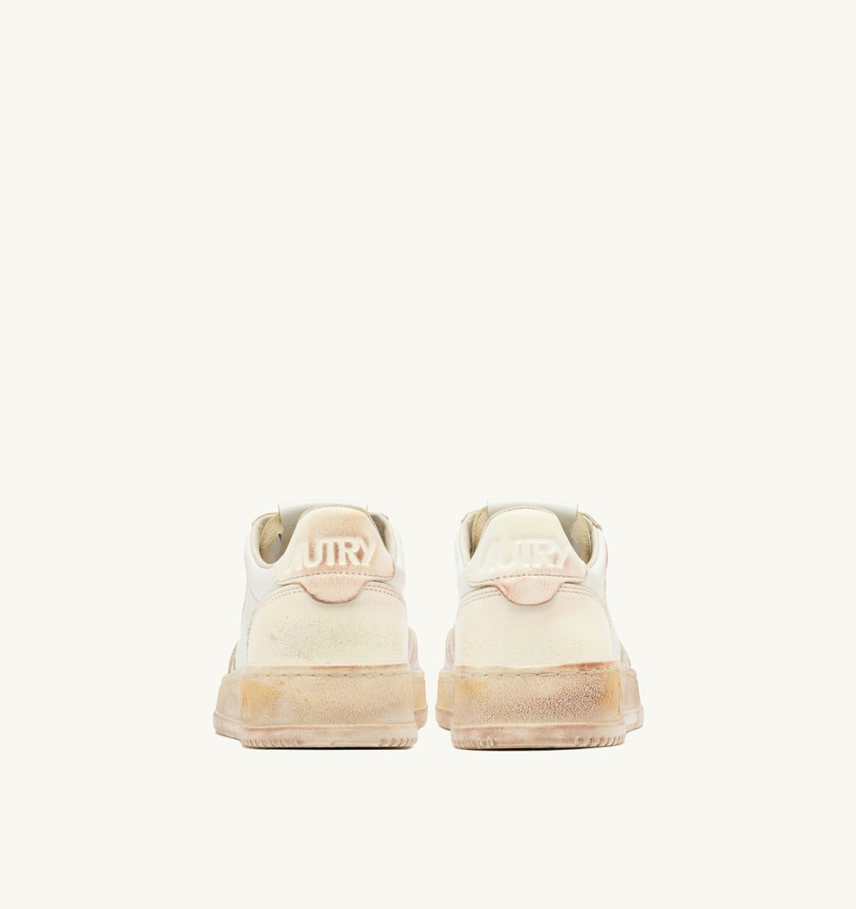 MEDALIST LOW SUPER VINTAGE SNEAKERS IN VANILLA WHITE AND MAUVE LEATHER - AUTRY Everyday