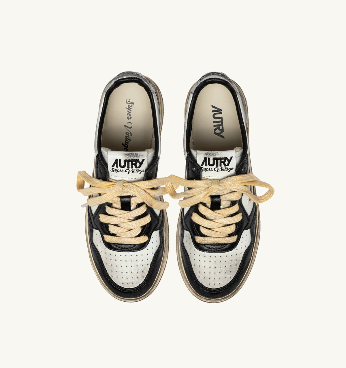MEDALIST LOW SUPER VINTAGE SNEAKERS LOW IN WHITE BLACK AND SILVER LEATHER - AUTRY Value
