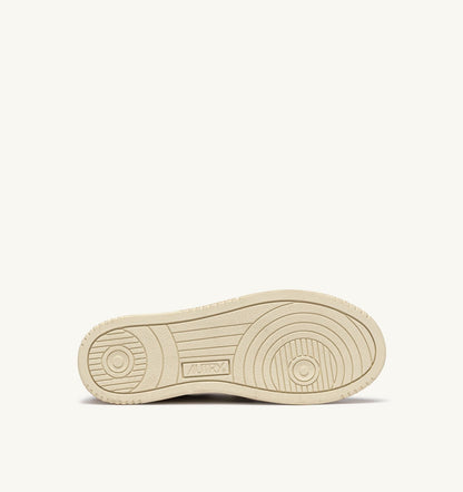 MEDALIST LOW SUPER VINTAGE SNEAKERS IN WHITE, PEONY AND HOT FUDGE LEATHER - AUTRY Great Value