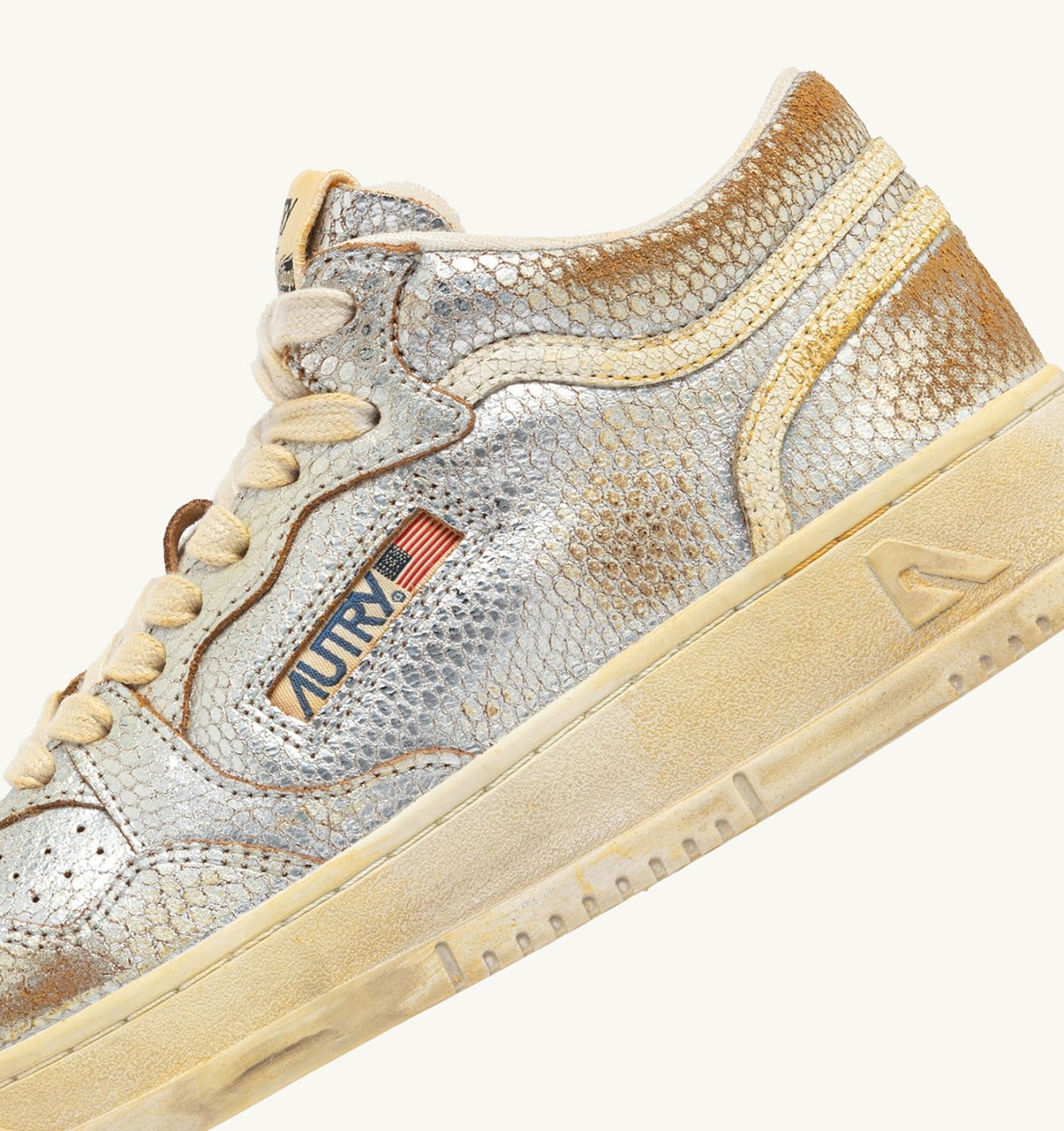 MED-WAY SUPER VINTAGE SNEAKERS IN SILVER AND MARSHMALLOW SNAKE-PRINT LEATHER - AUTRY Essential