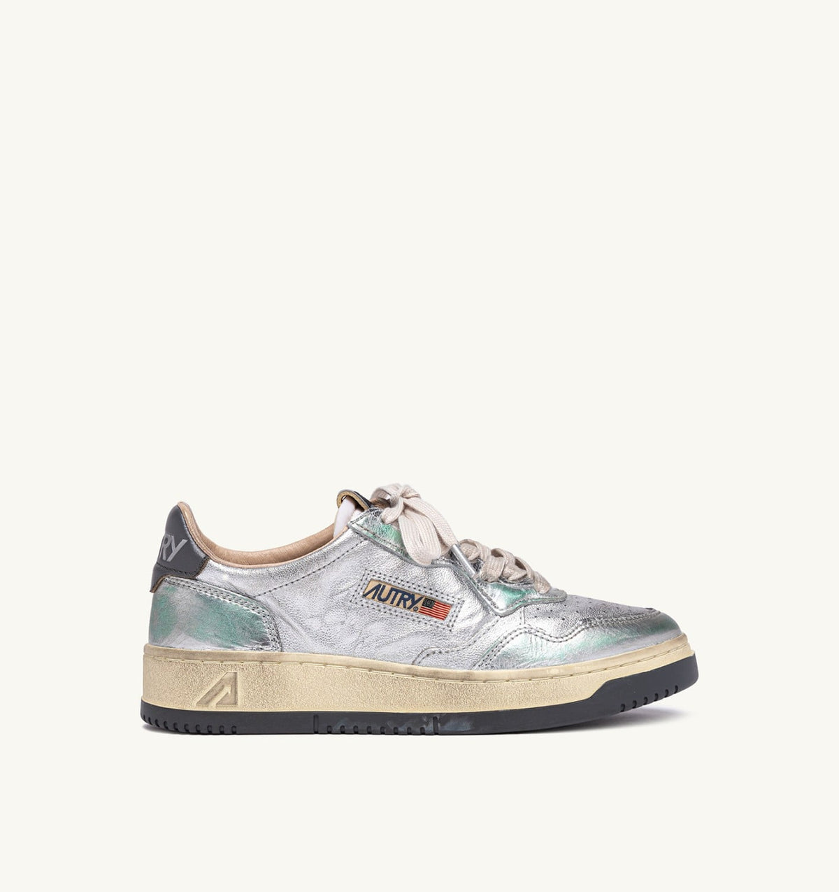 MEDALIST LOW SNEAKERS SUPER VINTAGE IN SILVER TONE METALIZED LEATHER - AUTRY Value