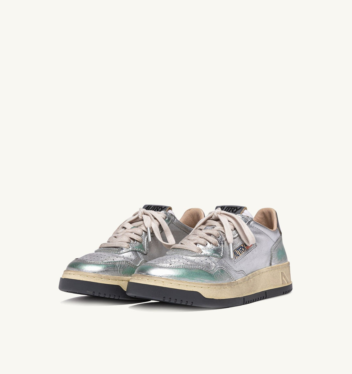 MEDALIST LOW SNEAKERS SUPER VINTAGE IN SILVER TONE METALIZED LEATHER - AUTRY Value