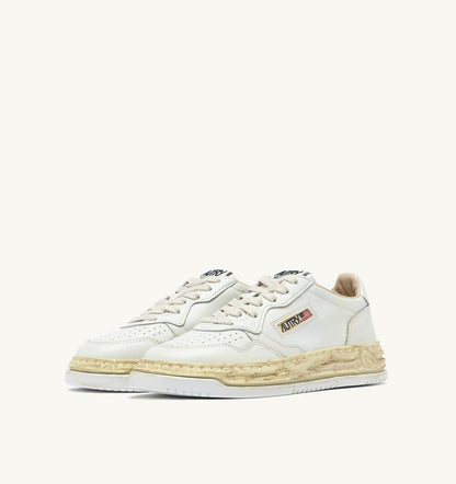 MEDALIST LOW SUPER VINTAGE 'Autry x Maison MIHARA YASUHIRO General Scale.' SNEAKERS IN WHITE LEATHER - AUTRY Great Value