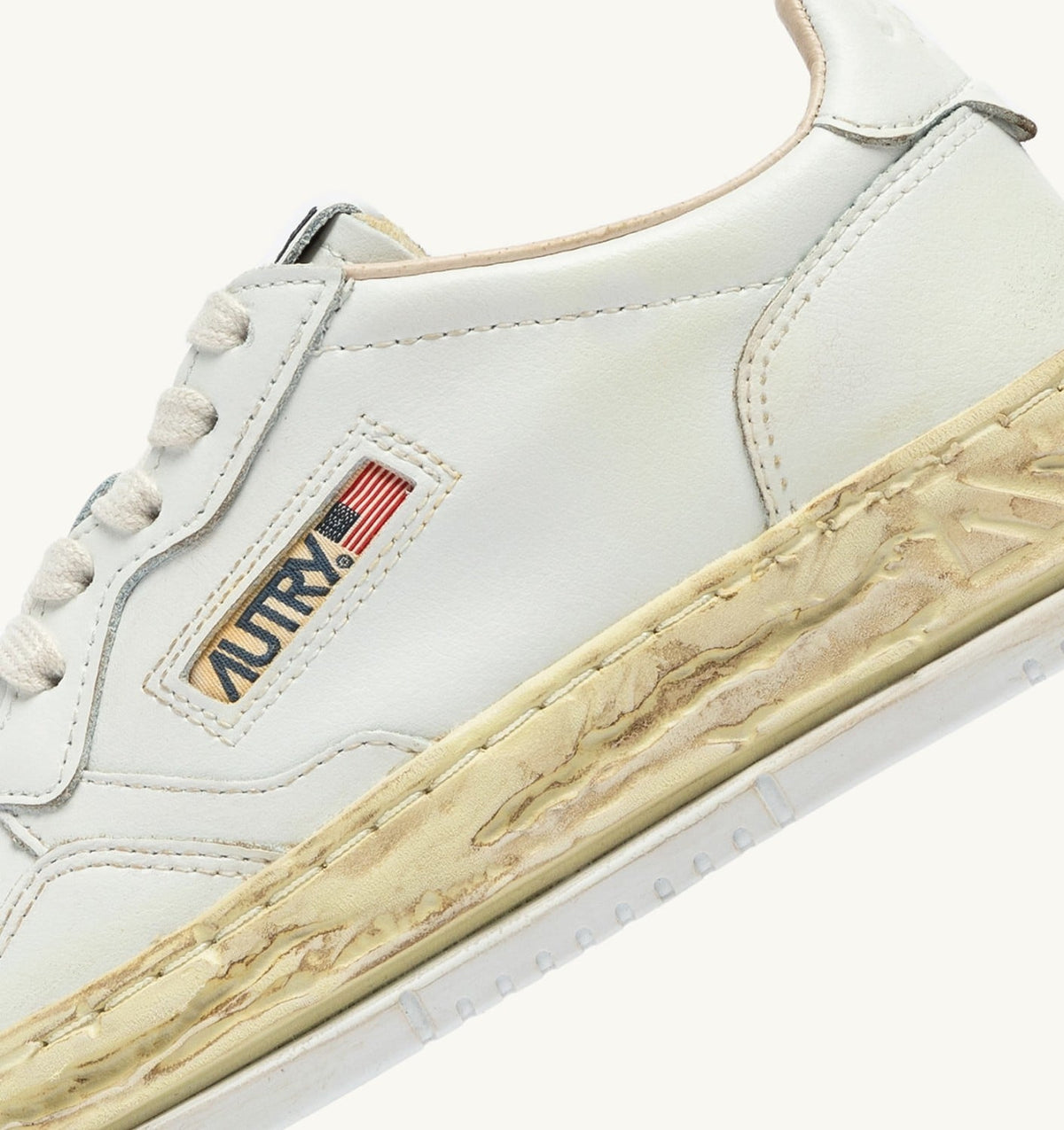 MEDALIST LOW SUPER VINTAGE 'Autry x Maison MIHARA YASUHIRO General Scale.' SNEAKERS IN WHITE LEATHER - AUTRY Great Value
