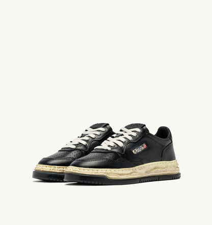 MEDALIST LOW SUPER VINTAGE 'Autry x Maison MIHARA YASUHIRO General Scale.' SNEAKERS IN BLACK LEATHER - AUTRY Latest