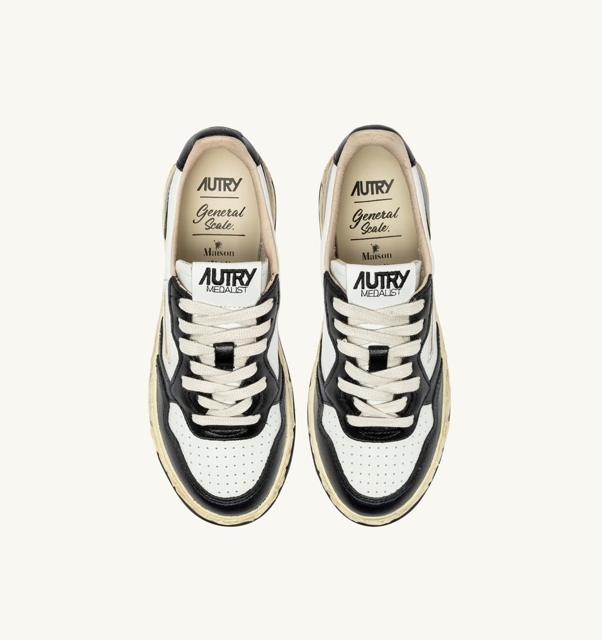 MEDALIST LOW SUPER VINTAGE 'Autry x Maison MIHARA YASUHIRO General Scale.' SNEAKERS IN WHITE AND BLACK LEATHER - AUTRY Quality