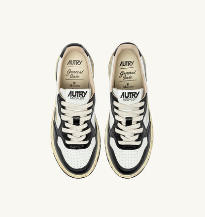 MEDALIST LOW SUPER VINTAGE 'Autry x Maison MIHARA YASUHIRO General Scale.' SNEAKERS IN WHITE AND BLACK LEATHER - AUTRY Quality