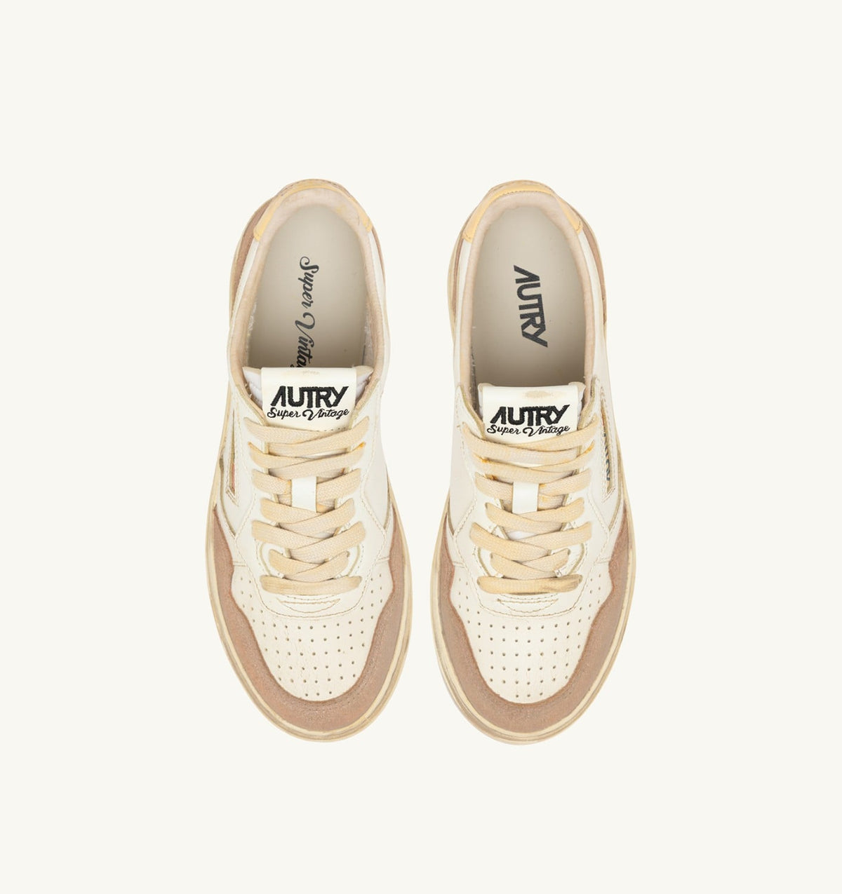 MEDALIST LOW SUPER VINTAGE SNEAKERS IN WHITE AND PHARD LEATHER AND SUEDE - AUTRY Classic