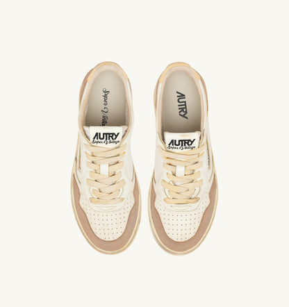 MEDALIST LOW SUPER VINTAGE SNEAKERS IN WHITE AND PHARD LEATHER AND SUEDE - AUTRY Classic