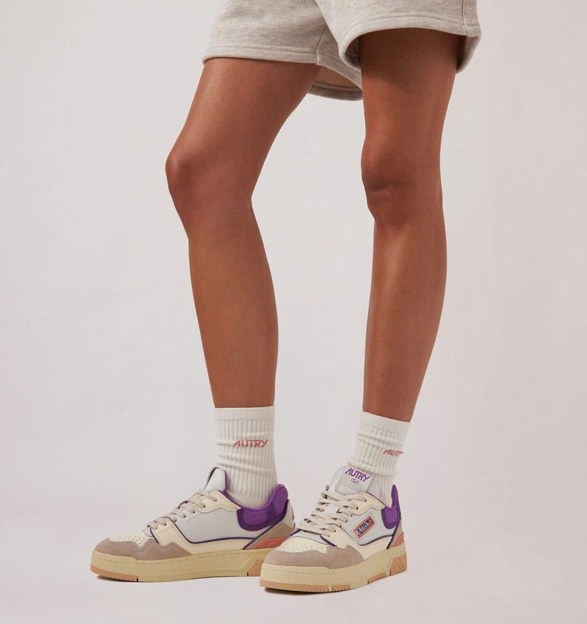 SNEAKERS CLC LOW IN WHITE SAND AND DEWBERRY LEATHER AND SUEDE - AUTRY Everyday