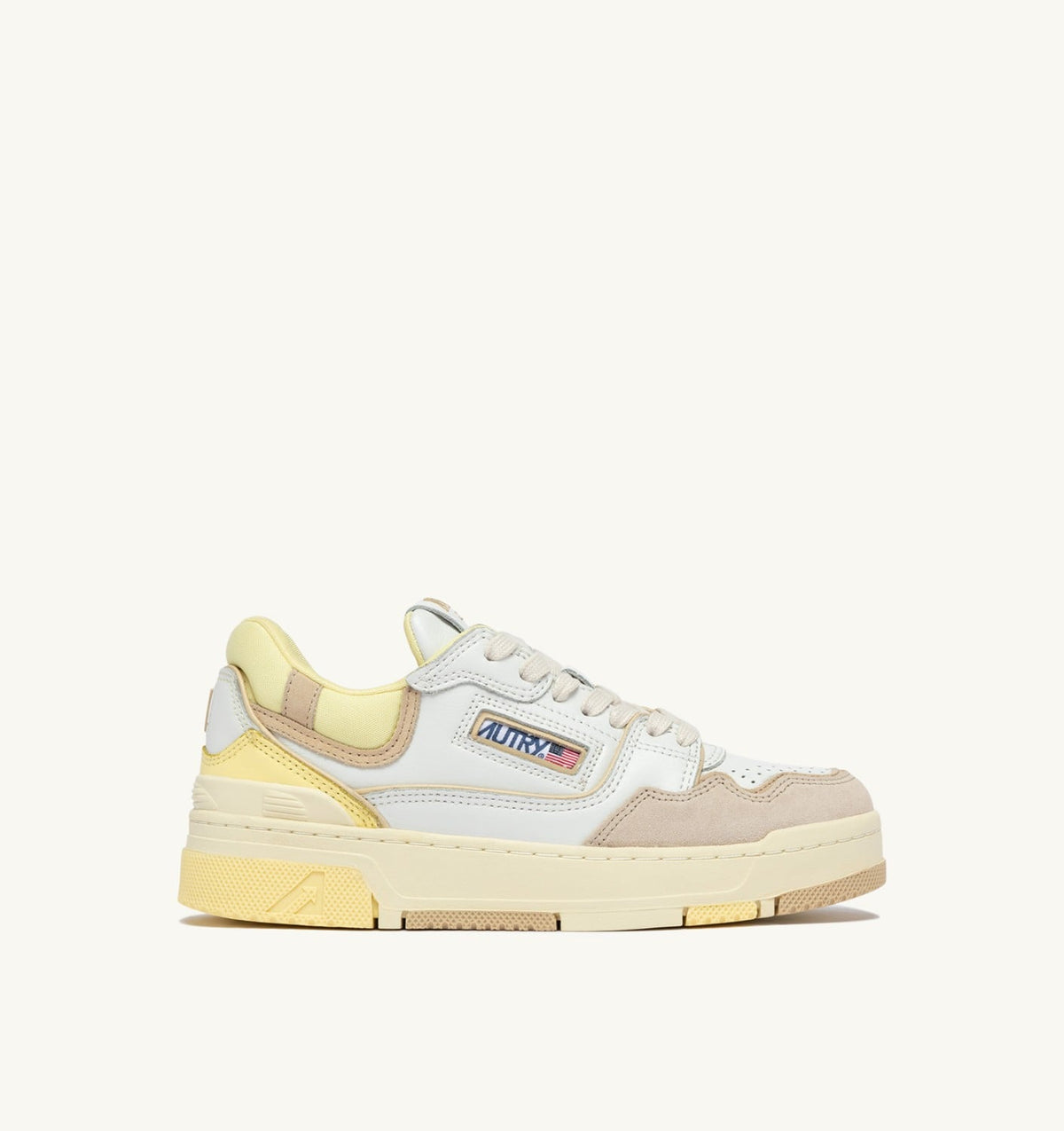 SNEAKERS CLC LOW IN WHITE BOULDER AND LEMON MERINGUE LEATHER AND SUEDE - AUTRY Value