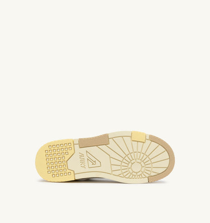 SNEAKERS CLC LOW IN WHITE BOULDER AND LEMON MERINGUE LEATHER AND SUEDE - AUTRY Value