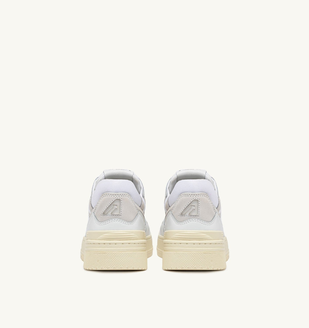 CLC LOW SNEAKERS IN WHITE LEATHER AND SUEDE - AUTRY Essential