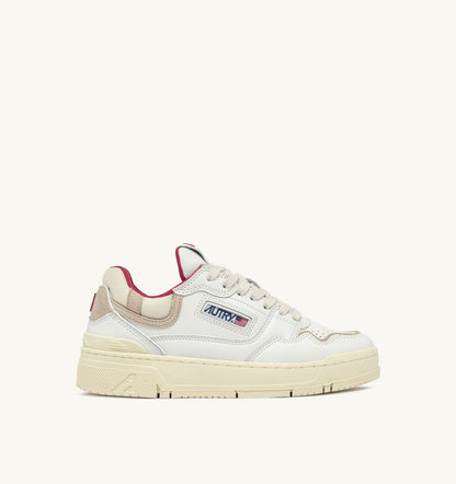 CLC LOW SNEAKERS IN WHITE LEATHER AND SAND SUEDE - AUTRY Value