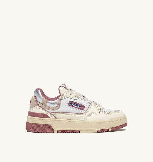 CLC LOW SNEAKERS IN WHISPER WHITE ASH ROSE AND SILVER LEATHER - AUTRY Classic