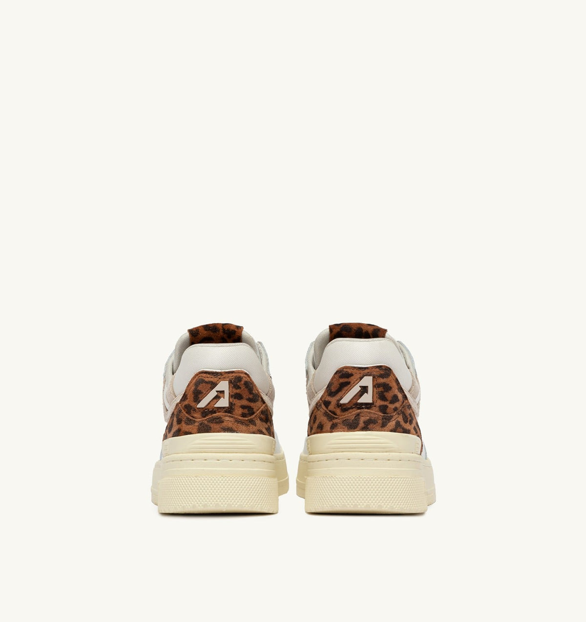 CLC LOW SNEAKERS IN LEATHER COLOR WHITE AND LEOPARD - AUTRY Essential