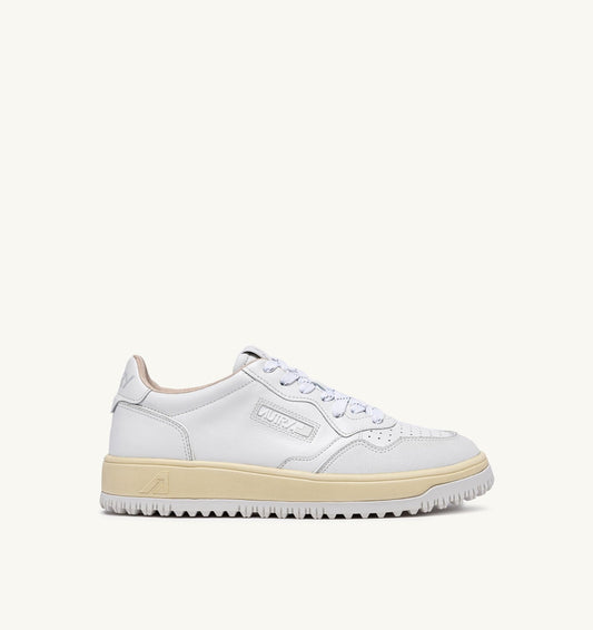 GOLF LOW SNEAKERS IN WHITE LEATHER - AUTRY Everyday