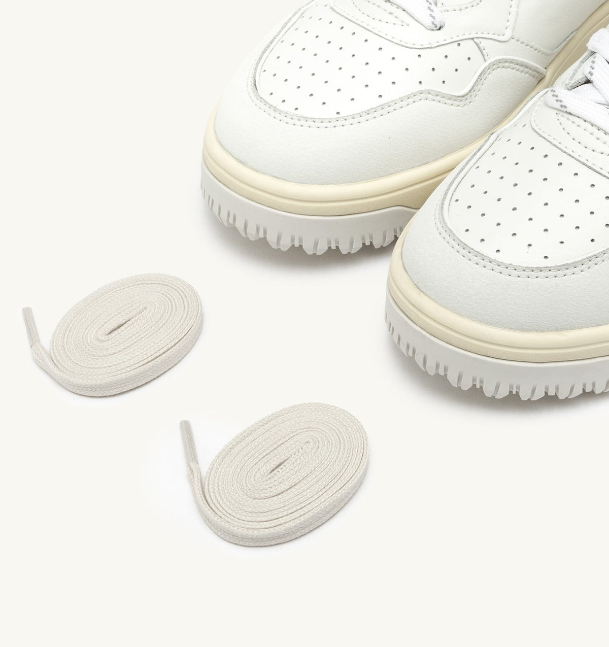 GOLF LOW SNEAKERS IN WHITE LEATHER - AUTRY Everyday