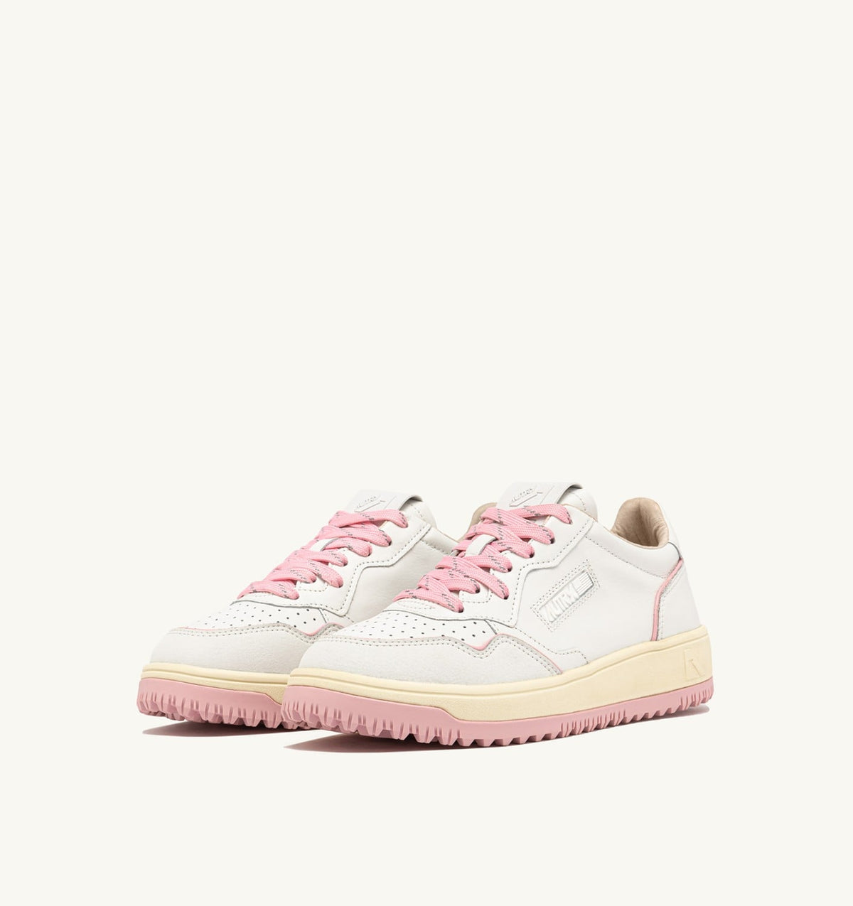 GOLF LOW SNEAKERS IN WHITE AND CORAL BLUSH LEATHER - AUTRY Value