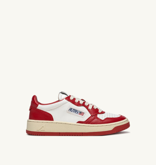 MEDALIST LOW BICOLOR SNEAKERS IN WHITE AND RED LEATHER - AUTRY Great Value