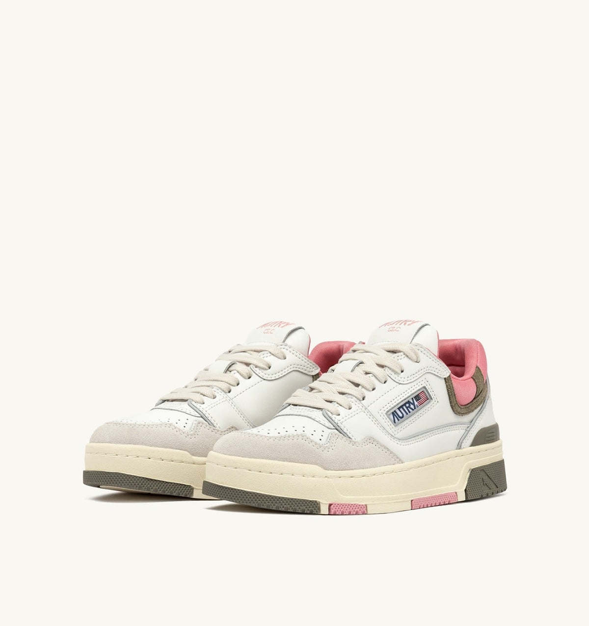 CLC LOW SNEAKERS IN WHITE AND GERANIUM LEATHER SUEDE - AUTRY Essential