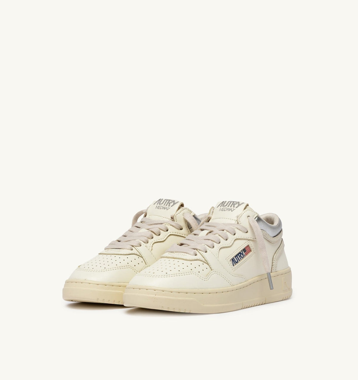 MED-WAY SNEAKERS IN LEATHER COLOR MARSHMALLOW AND SILVER - AUTRY Latest