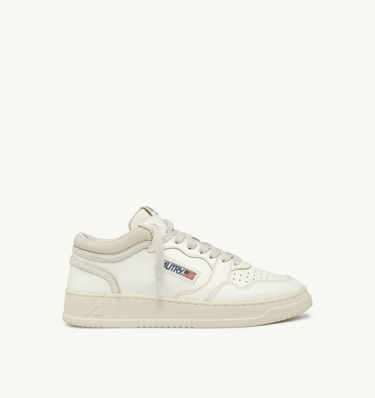 MED-WAY SNEAKERS IN LEATHER COLOR MARSHMALLOW AND WHITE - AUTRY Classic