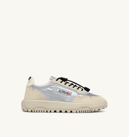 WILDPACE LOW SNEAKERS IN WHITE AND SILVER FABRIC AND SUEDE - AUTRY Essential
