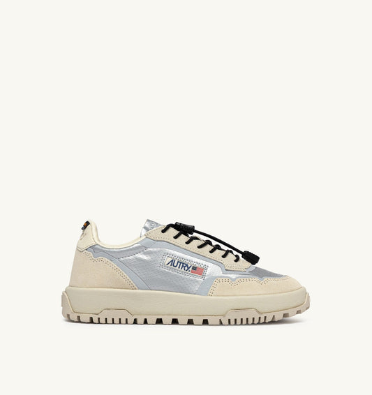 WILDPACE LOW SNEAKERS IN WHITE AND SILVER FABRIC AND SUEDE - AUTRY Essential
