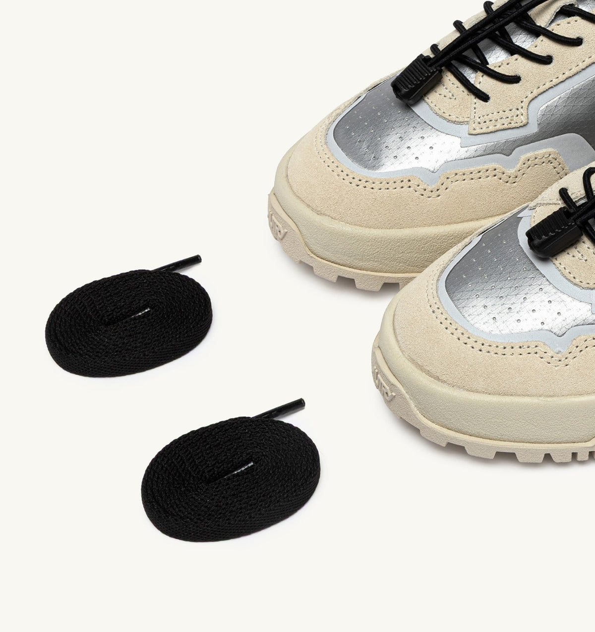 WILDPACE LOW SNEAKERS IN WHITE AND SILVER FABRIC AND SUEDE - AUTRY Essential