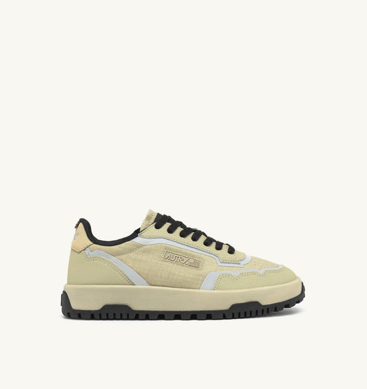 WILDPACE LOW SNEAKERS IN RIPSTOP NYLON AND LEATHER COLOR TIDAL FOAM AND REFLEX - AUTRY Value