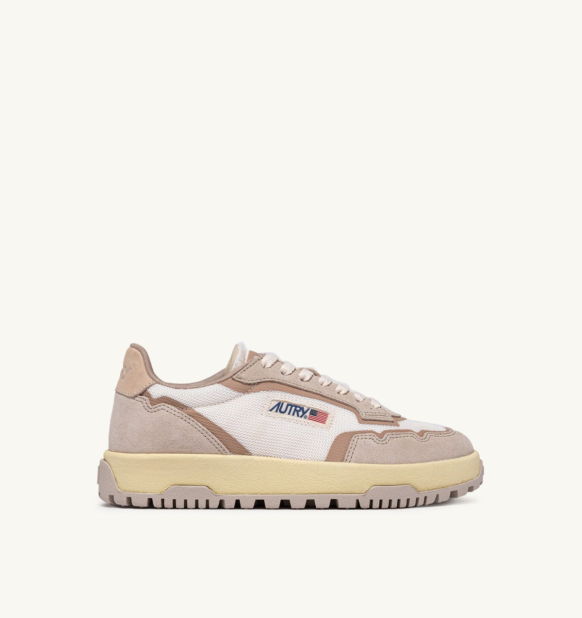 WILDPACE LOW SNEAKERS IN WHISPER WHITE AND SAND DRAGON MESH AND SUEDE - AUTRY Quality