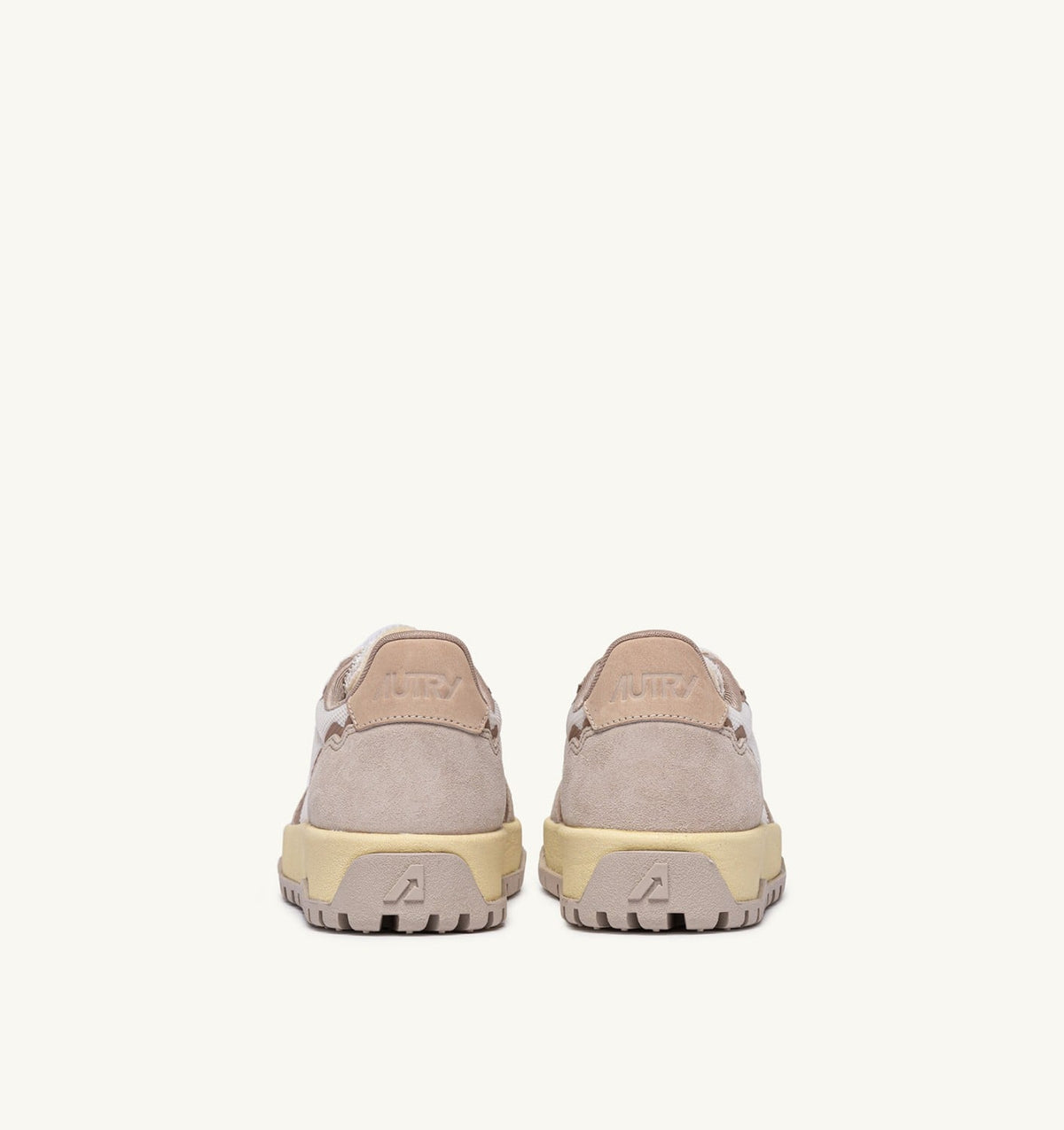 WILDPACE LOW SNEAKERS IN WHISPER WHITE AND SAND DRAGON MESH AND SUEDE - AUTRY Quality